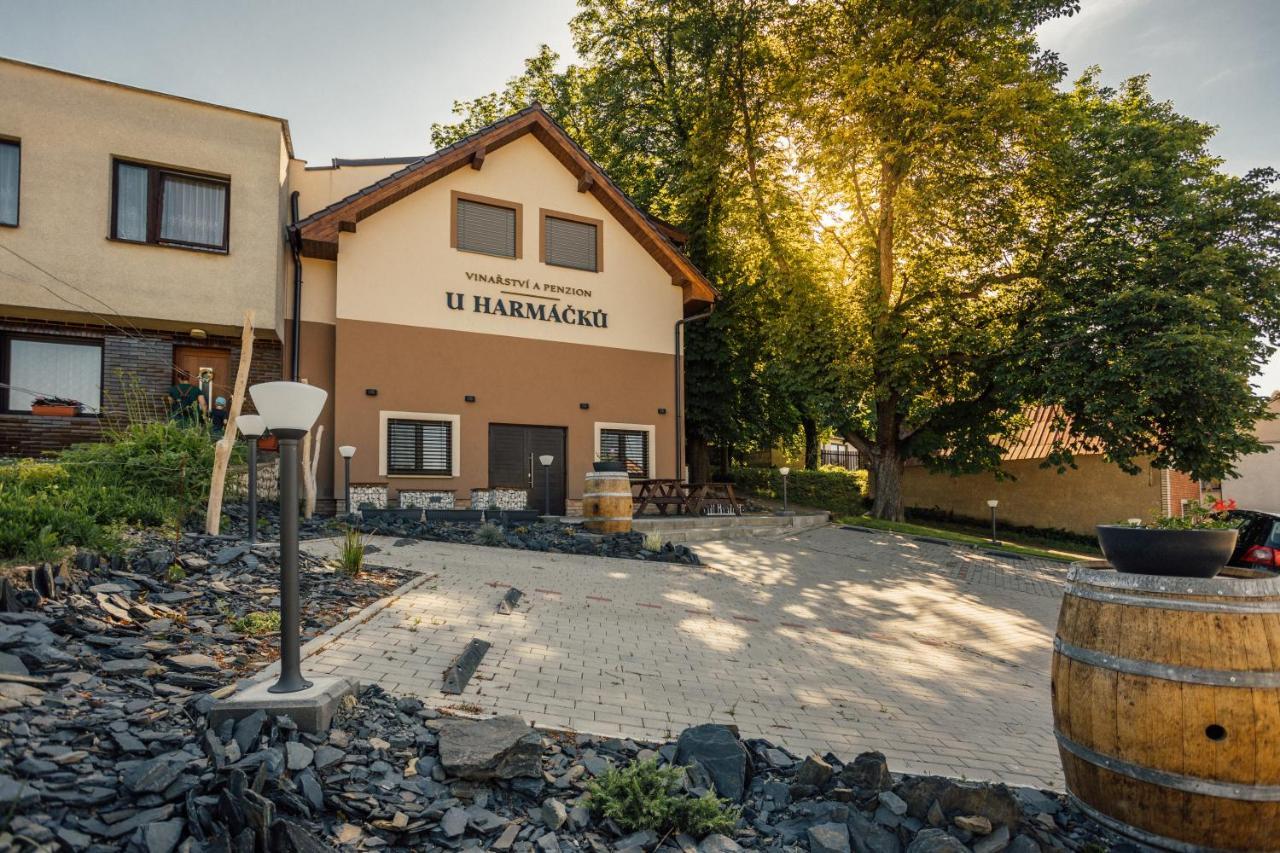 Penzion U Harmáčků Hustopeče Exterior foto